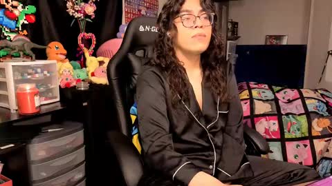 Snapshot of glaceon9 chatting on 10.06.25 glaceon9 online show from 10.06.25