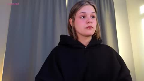 Michelle online show from 10.08.25