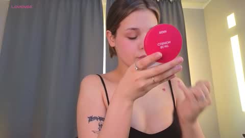 Michelle online show from 10.09.25