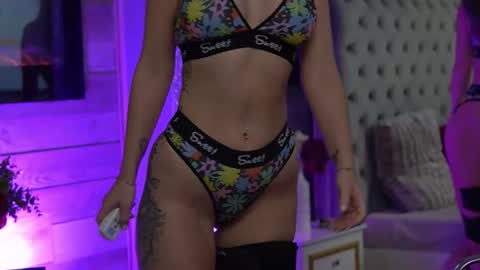 CharmingMom online show from 11.19.25