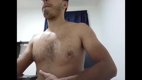 Snapshot of glantu chatting on 10.27.25 Glata online show from 10.27.25