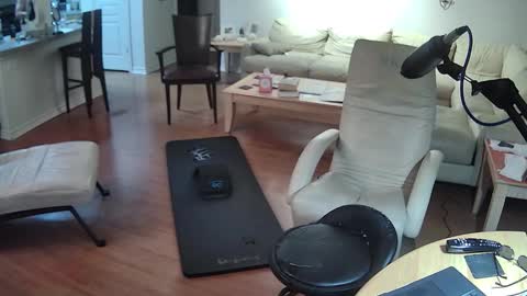 Snapshot of glennbootycam chatting on 11.05.25 glennbitch online show from 11.05.25