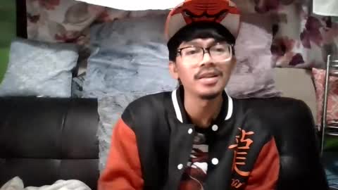 Snapshot of glennbunnylovedaddy69 chatting on 09.09.25 glennbunnylovedaddy69 online show from 09.09.25