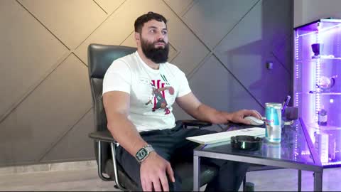 Snapshot of glennmasters chatting on 12.09.24 Matthew .. for short call me Matt online show from 12.09.24