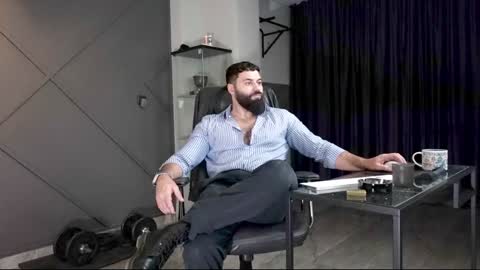 Snapshot of glennmasters chatting on 12.28.24 Matthew .. for short call me Matt online show from 12.28.24