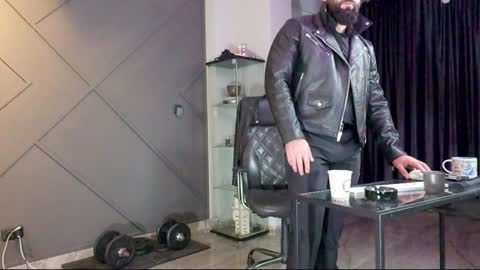 Snapshot of glennmasters chatting on 12.29.24 Matthew .. for short call me Matt online show from 12.29.24