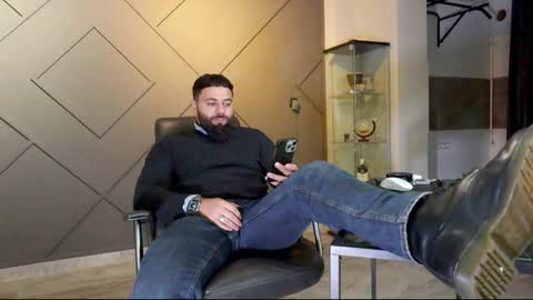 Snapshot of glennmasters chatting on 02.22.25 Matthew .. for short call me Matt online show from 02.22.25