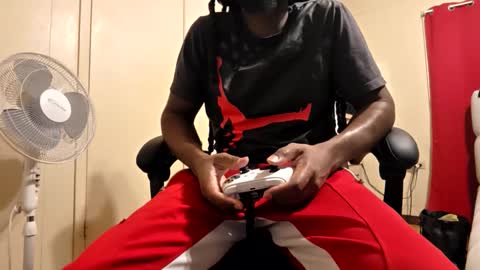 Snapshot of glomightyj chatting on 01.19.26 glomightyj online show from 01.19.26