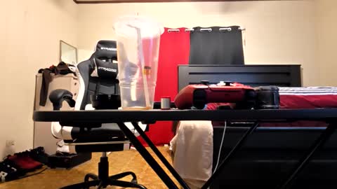 Snapshot of glomightyj chatting on 02.16.26 glomightyj online show from 02.16.26