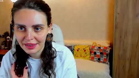 Gloria Wood online show from 10.05.25