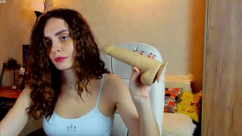 Gloria Wood online show from 11.09.25