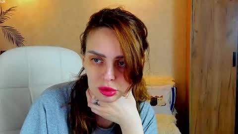 Gloria Wood online show from 05.10.26