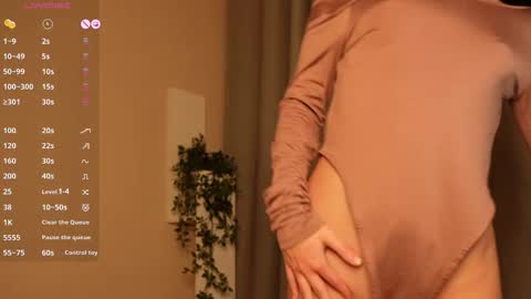 Snapshot of gloriamillss chatting on 02.11.26 Gloria online show from 02.11.26