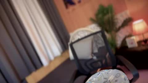 shy online show from 10.02.25