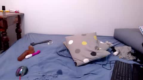 Snapshot of gloryloli chatting on 01.21.25 Tanya online show from 01.21.25