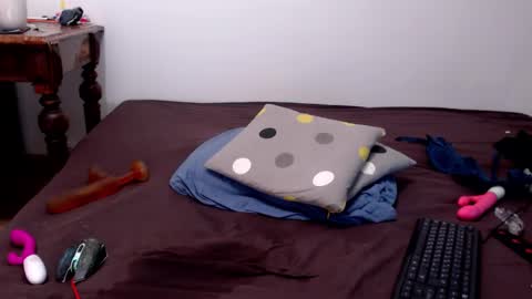 Snapshot of gloryloli chatting on 01.26.25 Tanya online show from 01.26.25