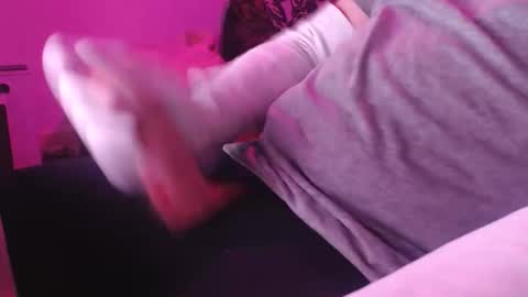 Glove Mad online show from 03.29.26