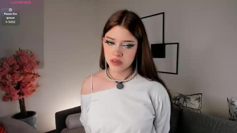 Sara online show from 04.13.26