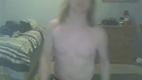 Snapshot of gnger31foru chatting on 01.22.25 Steven Meadow online show from 01.22.25