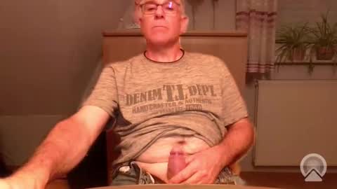 Snapshot of gngh1969 chatting on 06.01.26 gngh1969 online show from 06.01.26
