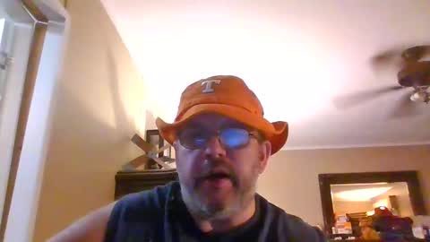 IDKIDCIDGAF online show from 10.05.25