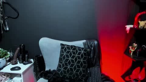 GoddesLeila online show from 02.26.26