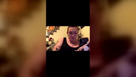 Snapshot of goddess182002 chatting on 02.22.26 goddess182002 online show from 02.22.26