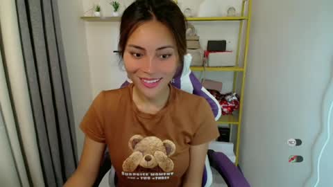 Snapshot of goddess_kendr chatting on 06.23.26 kendra online show from 06.23.26