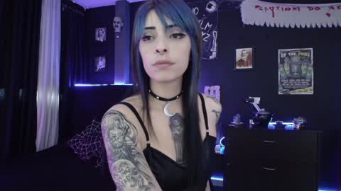 Mortem model independientfollow me on my telegram channel   online show from 01.17.25