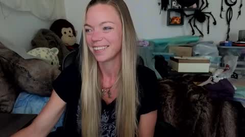 Patricia Mars           Goddess of Mars twitter thegoddessmindy online show from 10.16.25