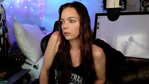 Snapshot of goddess_of_mars chatting on 03.16.26 Patricia Mars Goddess of Mars twitter thegoddessmindy online show from 03.16.26