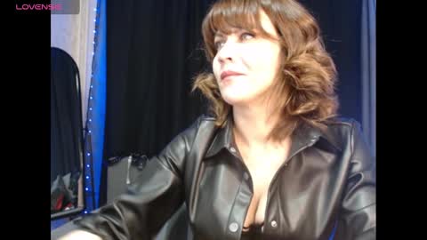 Snapshot of goddess_orsa chatting on 01.31.25 Orsa online show from 01.31.25