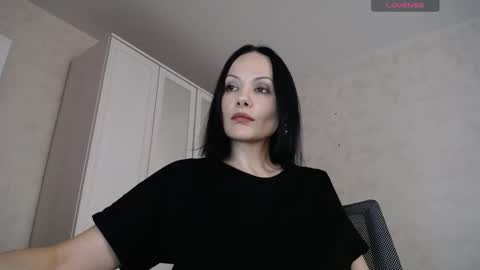 Oksana online show from 11.20.25