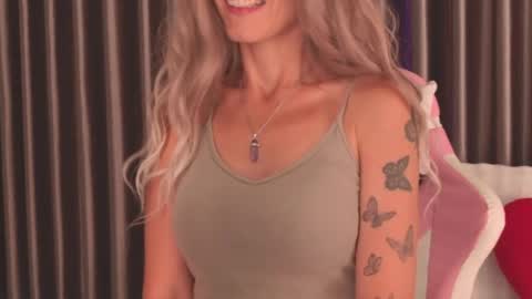 Katarina online show from 04.15.26