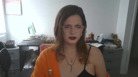 Goddess of Insanity online show from 11.10.25