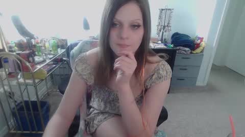 Goddess of Insanity online show from 02.24.26