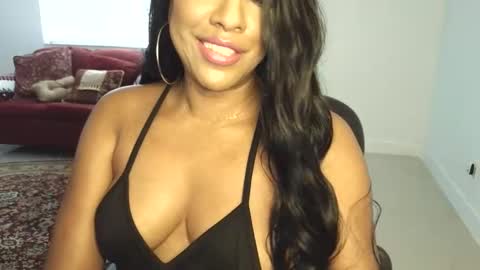 Snapshot of goddess_xandra_xquisite chatting on 06.01.26 Xandra The Goddess online show from 06.01.26