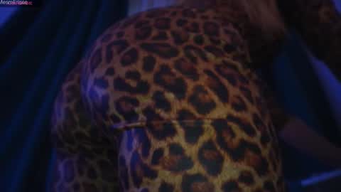 MesmErisse online show from 10.01.25