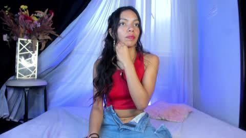 Julieta online show from 12.20.24