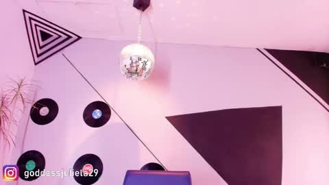 Julieta online show from 05.24.26