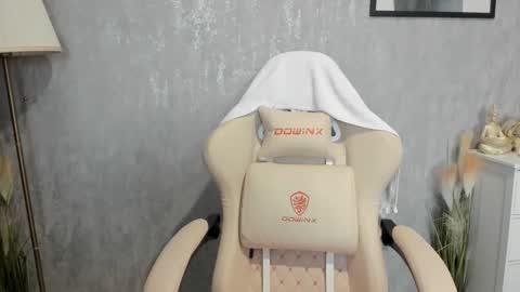 Mistress online show from 10.21.25