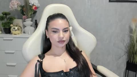 Snapshot of goddessmiaa chatting on 03.13.26 Mistress online show from 03.13.26