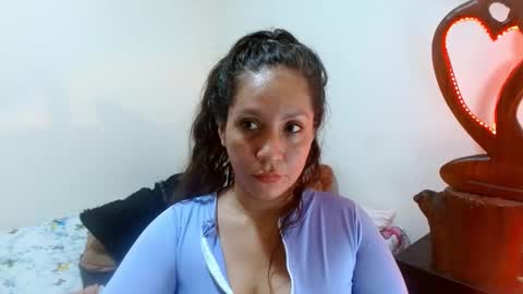 Snapshot of goddessnahi chatting on 12.02.24 Naih Reyes online show from 12.02.24