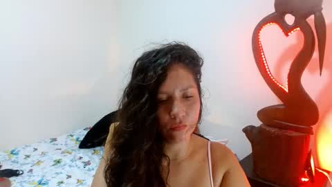 Snapshot of goddessnahi chatting on 12.05.24 Naih Reyes online show from 12.05.24