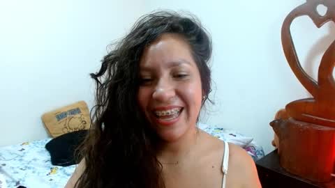 Snapshot of goddessnahi chatting on 12.14.24 Naih Reyes online show from 12.14.24