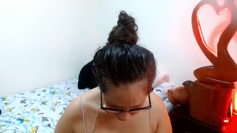 Snapshot of goddessnahi chatting on 12.24.24 Naih Reyes online show from 12.24.24