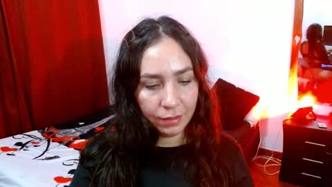 Snapshot of goddessnahi chatting on 01.18.25 Naih Reyes online show from 01.18.25