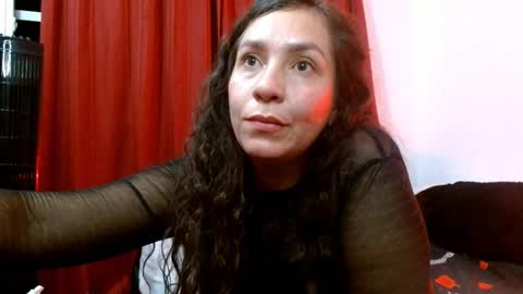 Snapshot of goddessnahi chatting on 02.17.25 Naih Reyes online show from 02.17.25