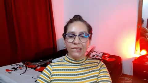 Snapshot of goddessnahi chatting on 02.18.25 Naih Reyes online show from 02.18.25