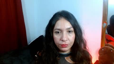 Snapshot of goddessnahi chatting on 02.25.25 Naih Reyes online show from 02.25.25